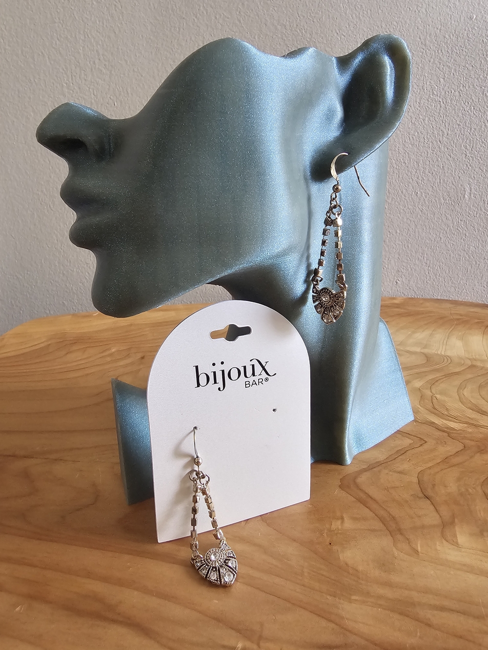 Silver Filigree Drop Earrings - Elegant Silver Statement - Picture 5 of 7